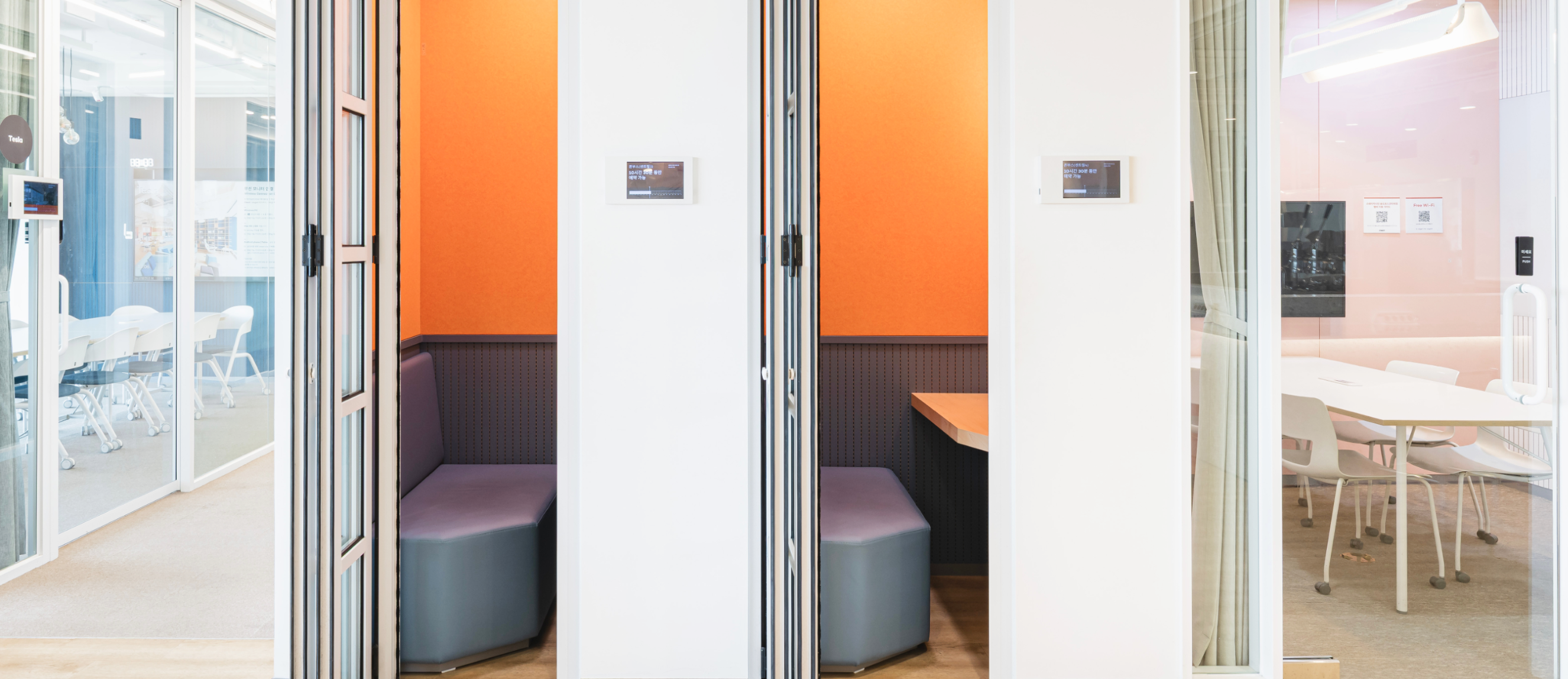 외부 소음을 차단하고 원활한 미팅을 지원하는 방음 시설이 갖춰진 폰부스