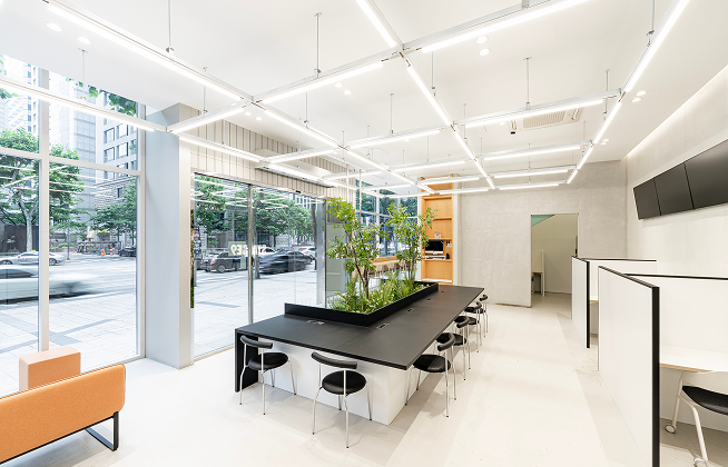 삼성역 공유오피스 스테이지나인 삼성점 1층 대로변 출입 라운지 보유